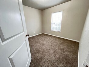 12324 Claiborne in San Antonio, TX - Building Photo - Building Photo