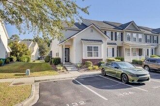 132 Woodward Rd in Goose Creek, SC - Foto de edificio - Building Photo