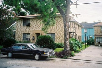 401 Shrewsbury Ct in Jefferson, LA - Foto de edificio - Building Photo