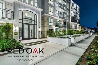 1237 S Holt Ave in Los Angeles, CA - Building Photo - Building Photo