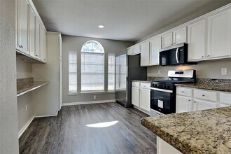 22723 W Waterlake in Richmond, TX - Building Photo - Building Photo