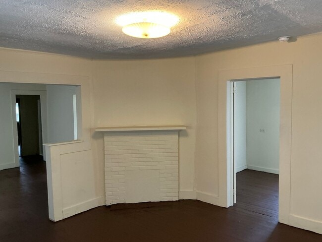 821 Pearlie Bowden Dr in Waycross, GA - Building Photo - Building Photo