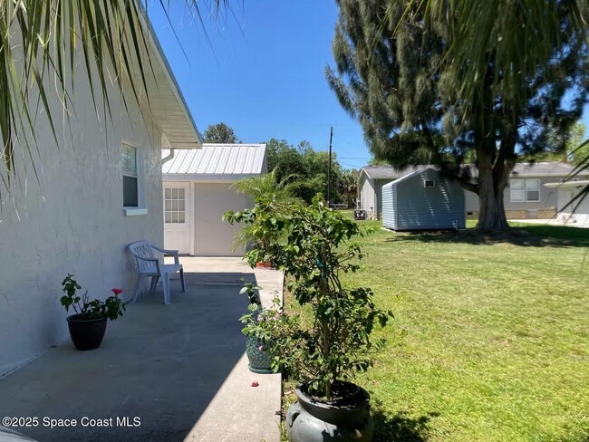 1526 Magnolia St NE in Palm Bay, FL - Building Photo - Building Photo