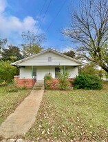 10 Center St in Bessemer, AL - Building Photo