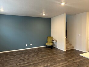 2954 Fenya St in Springfield, OR - Building Photo - Building Photo