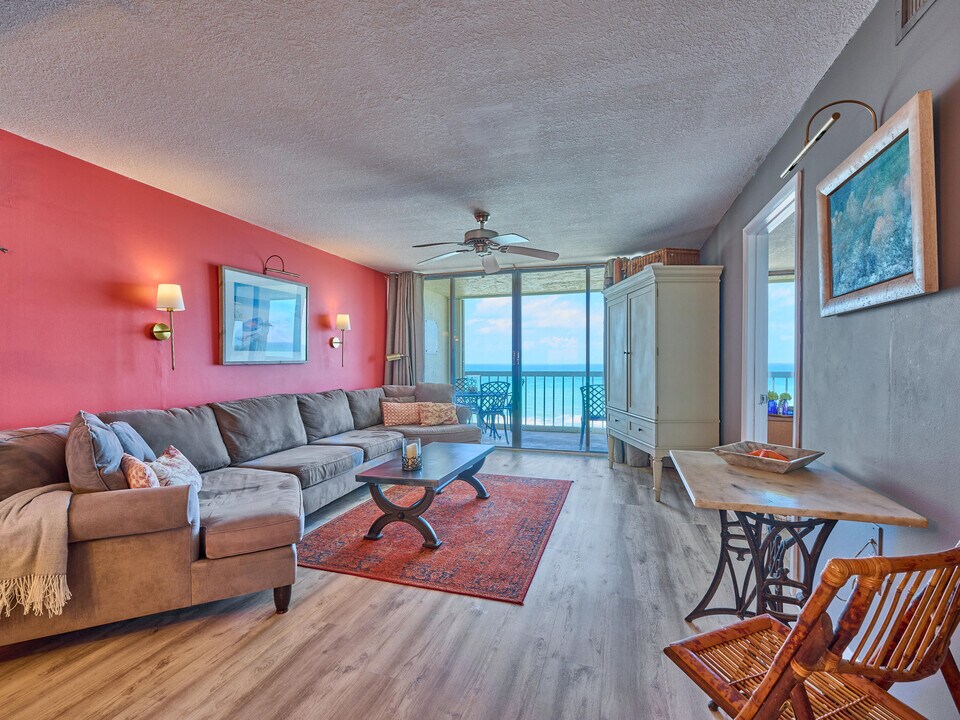 10600 S Ocean Dr in Jensen Beach, FL - Building Photo
