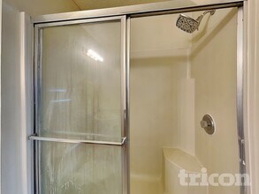 5328 Waterton Lakes Dr in Indianapolis, IN - Building Photo - Building Photo