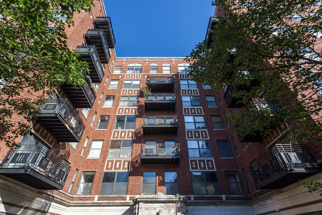 4537 S Drexel Blvd-Unit -204 in Chicago, IL - Building Photo