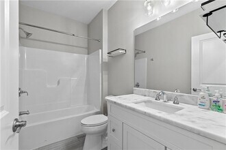 231 Seawynds Dr in North Kingstown, RI - Building Photo - Building Photo