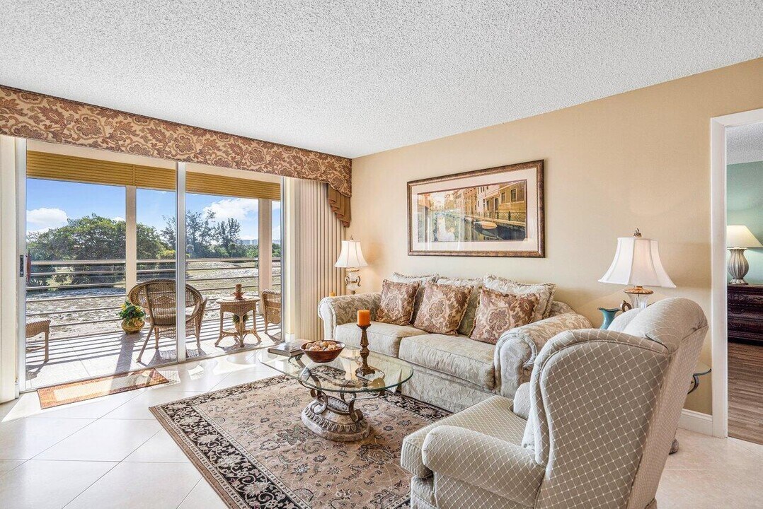 6200 NW 2nd Ave, Unit Boca Teeca in Boca Raton, FL - Building Photo