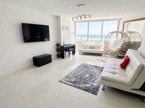 7135 Collins Ave in Miami, FL - Building Photo - Building Photo