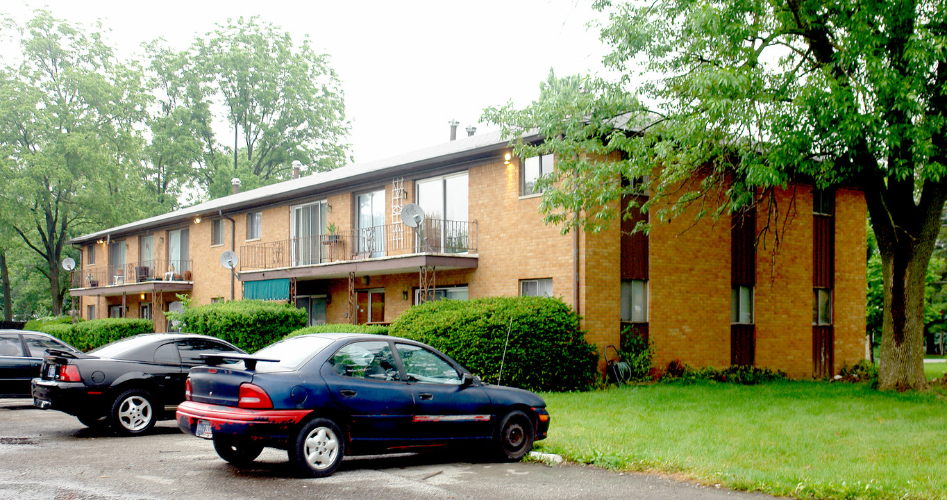 6262 Eastridge Dr in Indianapolis, IN - Foto de edificio