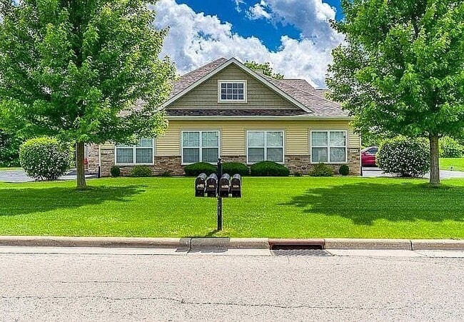 property at 5576 Bastian Blvd