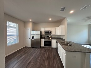 216 Blue Bird Ln in Mineola, TX - Building Photo - Building Photo