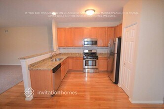 1941 Royal Ln in Aurora, IL - Building Photo - Building Photo