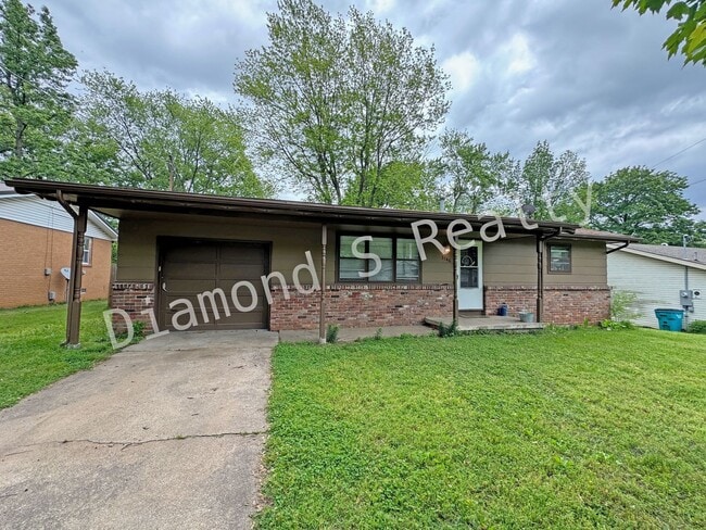 property at 3146 S Franklin Ave
