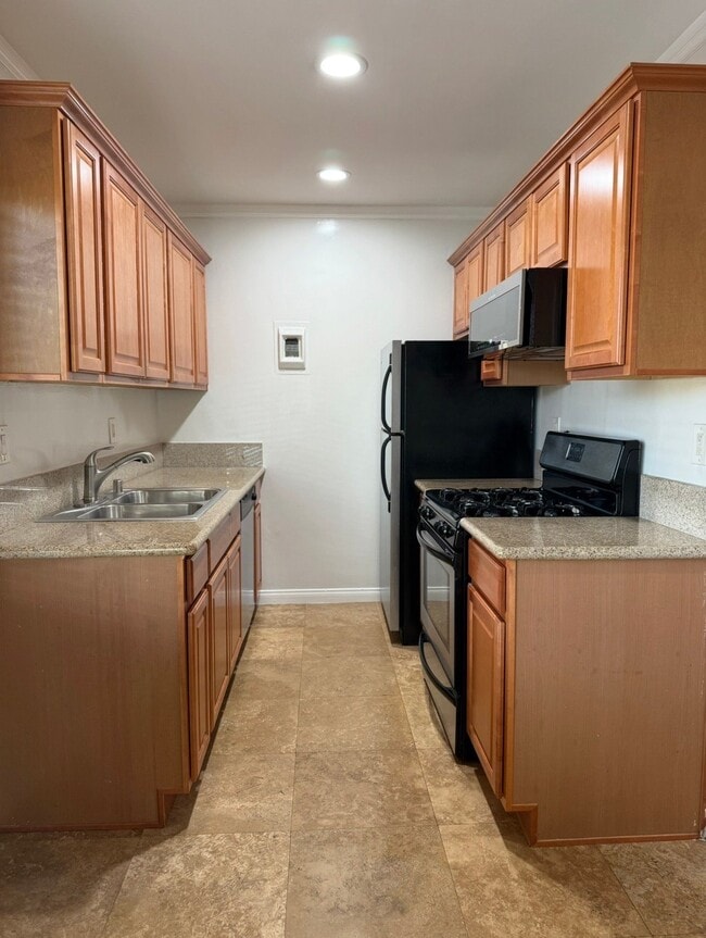 4415 Inglewood Blvd, Unit 9