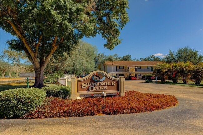 9881 113th St N, Unit 215 in Seminole, FL - Building Photo - Building Photo