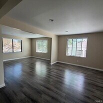 701 S Glenoaks Blvd in Burbank, CA - Building Photo