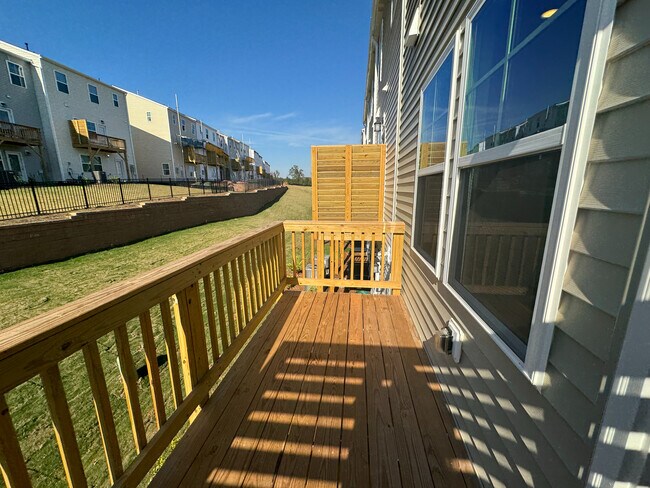 Room in Townhome on Castle Loch Ln in Durham, NC - Building Photo - Building Photo