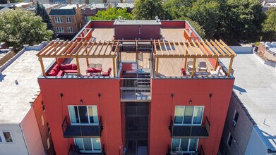 3329 N Avers Ave in Chicago, IL - Building Photo - Building Photo