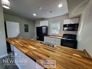 1109 Hampton Ave Ext in Greenville, SC - Building Photo - Building Photo