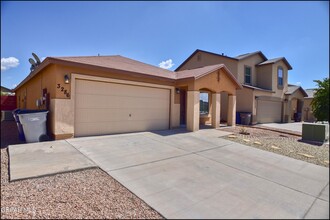 3286 Azteca Trail in El Paso, TX - Foto de edificio - Building Photo