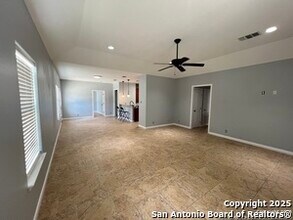 238 W Baetz Blvd in San Antonio, TX - Building Photo - Building Photo
