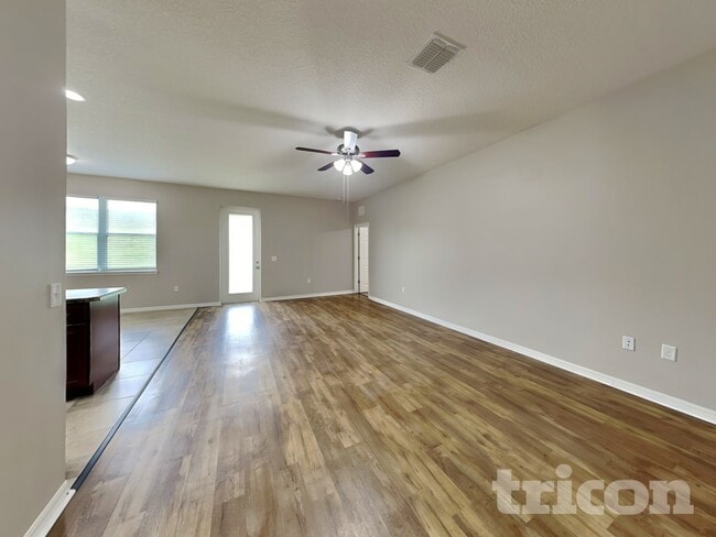 158 Blackstone Creek Rd in Groveland, FL - Building Photo - Building Photo