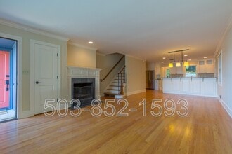 2762 NW Quimby St in Portland, OR - Building Photo - Building Photo