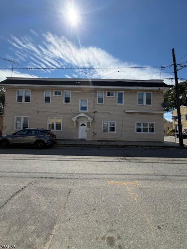 1 Norwood Ave