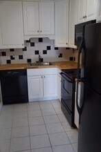 59 Highland Glen Dr in Randolph, MA - Building Photo - Building Photo
