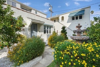 1027 12th St in Santa Monica, CA - Building Photo - Building Photo
