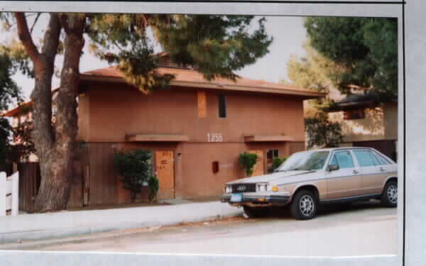 1265 W 10th St in Corona, CA - Building Photo - Building Photo