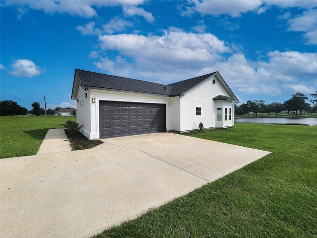 2529 FM356 in Trinity, TX - Building Photo - Building Photo