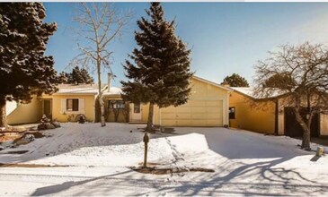6020 Gunshot Pass Dr in Colorado Springs, CO - Building Photo - Building Photo