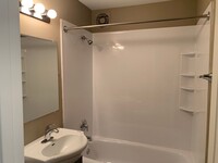 605 N Wolf Rd photo'