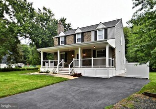 942 Valley Rd in Blue Bell, PA - Building Photo - Building Photo