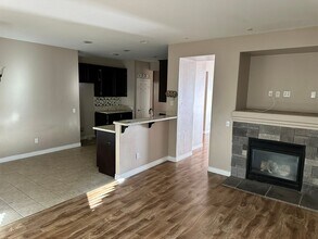 15323 Avenida Fiesta in Moreno Valley, CA - Building Photo - Building Photo