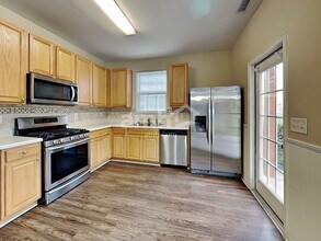 5104 Mabe Dr in Holly Springs, NC - Building Photo - Building Photo