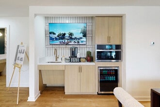 The Jane at College Station in College Station, TX - Foto de edificio - Building Photo