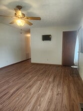 1605 Woodrow Dr in Knoxville, TN - Foto de edificio - Building Photo