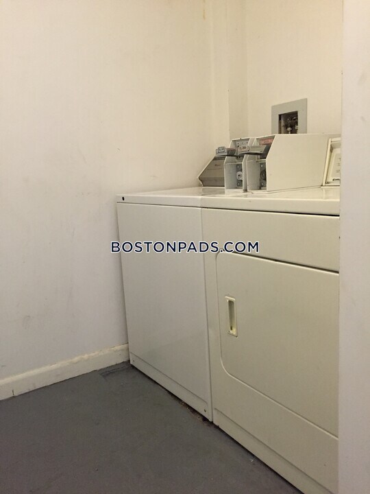 43 May St in Cambridge, MA - Building Photo