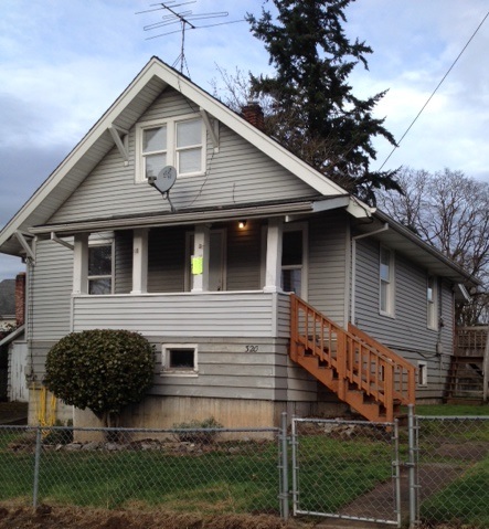 320 West St in Saint Helens, OR - Building Photo