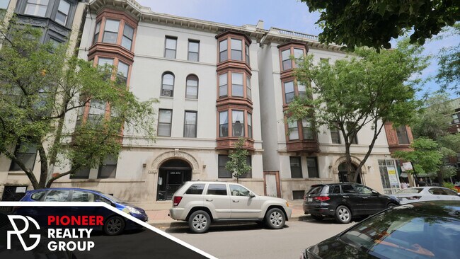 604 W Surf St, Unit #604-3