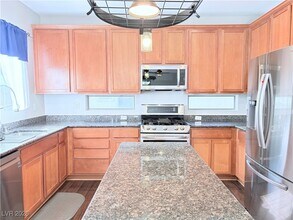 3429 Hansa Ave in North Las Vegas, NV - Building Photo - Building Photo