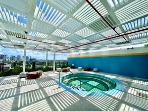 3016 NW 1st Ave, Unit A6 in Miami, FL - Foto de edificio - Building Photo