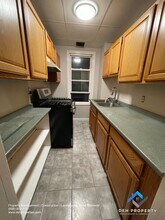 216 Hope St, Unit 2 in Fall River, MA - Building Photo - Building Photo