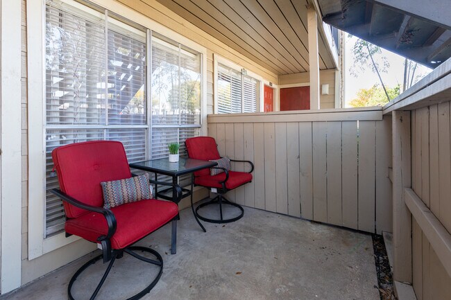 Summervale Apartments photo'