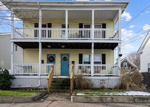 13 Home St-Unit -11 Home St in West Warwick, RI - Foto de edificio - Building Photo